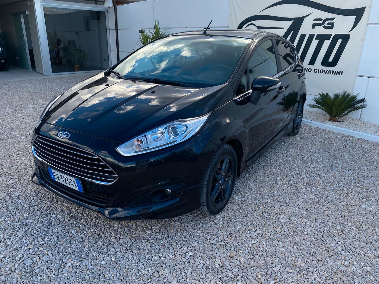 Ford Fiesta 1.5 TDCi 75CV 5 porte Titanium