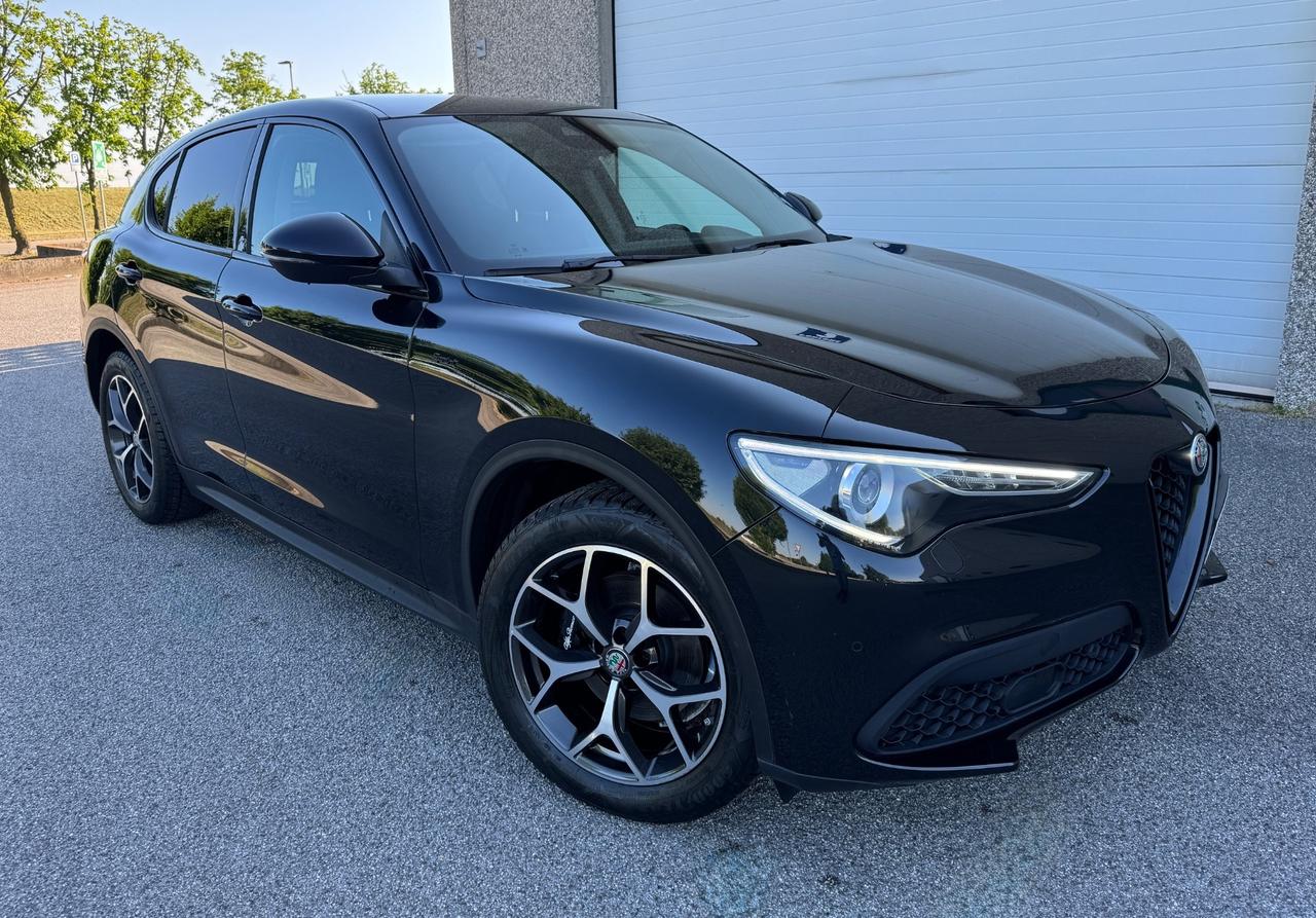 Alfa Romeo Stelvio 2.2 Turbodiesel 190 CV AT8 Q4 Sprint