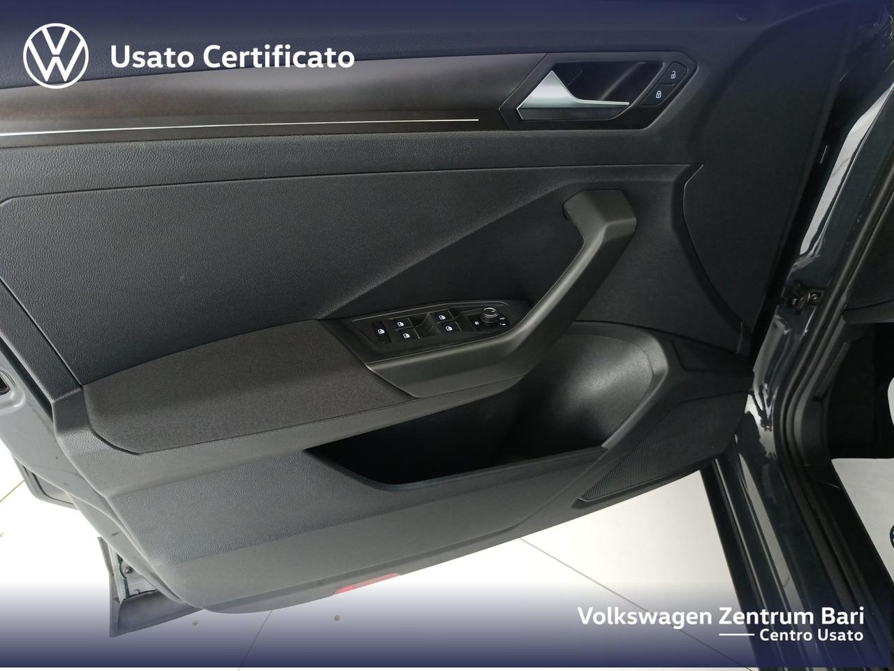 Volkswagen T-Roc 1.6 tdi style