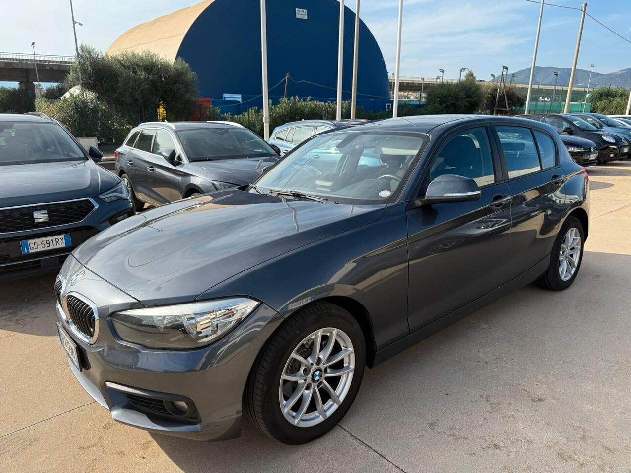 Bmw 118 118d 5p. Business