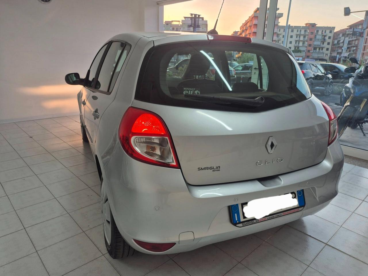 Renault Clio 1.2 16V 5 porte NAVIGA-SENSORI-PARCH-
