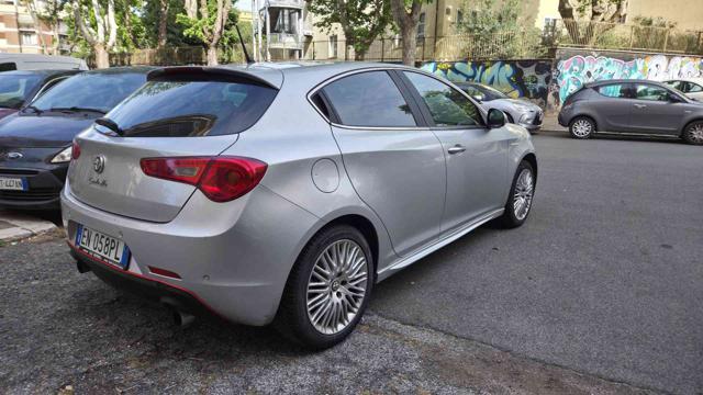 ALFA ROMEO Giulietta 2.0 JTDm-2 140 CV Distinctive