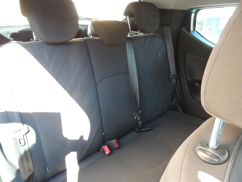 Lancia Ypsilon 1.0 FireFly 70 CV Hybrid Maryne