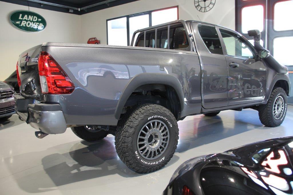 Toyota Hilux 2.4 D-4D 4WD 2 porte Extra Cab PREPARATA TAGLIANDATA uff Toyota