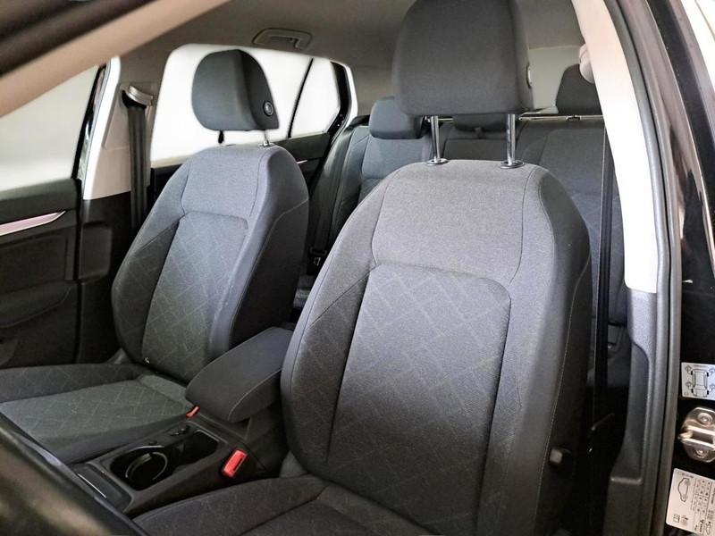 VOLKSWAGEN GOLF VIII 2.0 TDI SCR 85kW Life 5 PORTE