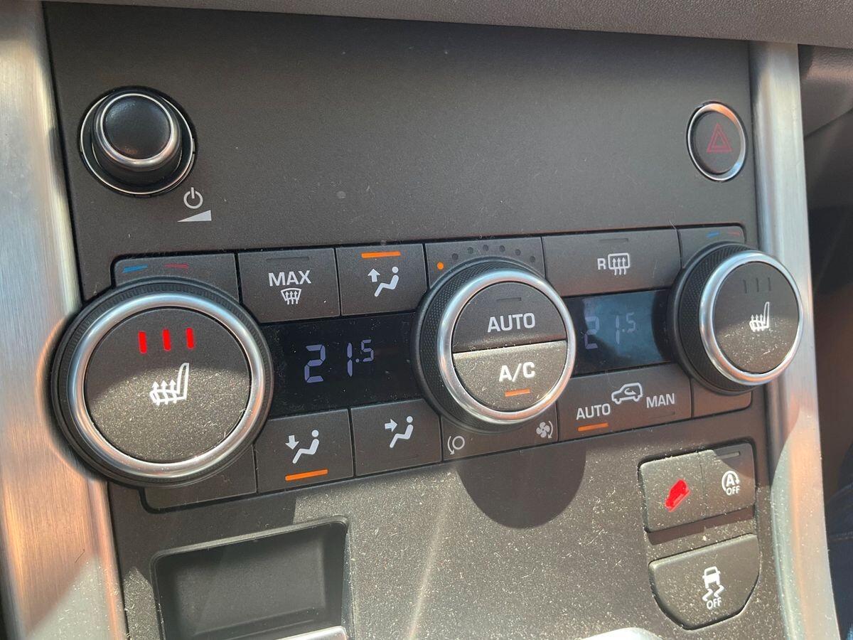 Land Rover Range Evoque 2.0 TD4 180 CV 5p. SE