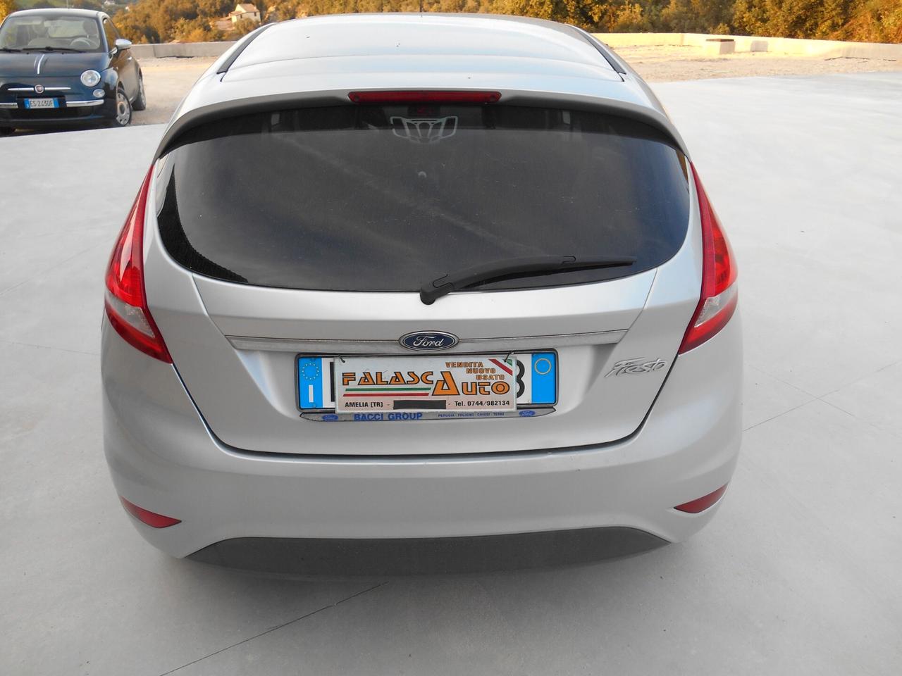 Ford Fiesta 1.4 5 porte Bz.- GPL Titanium ok Neopatentati