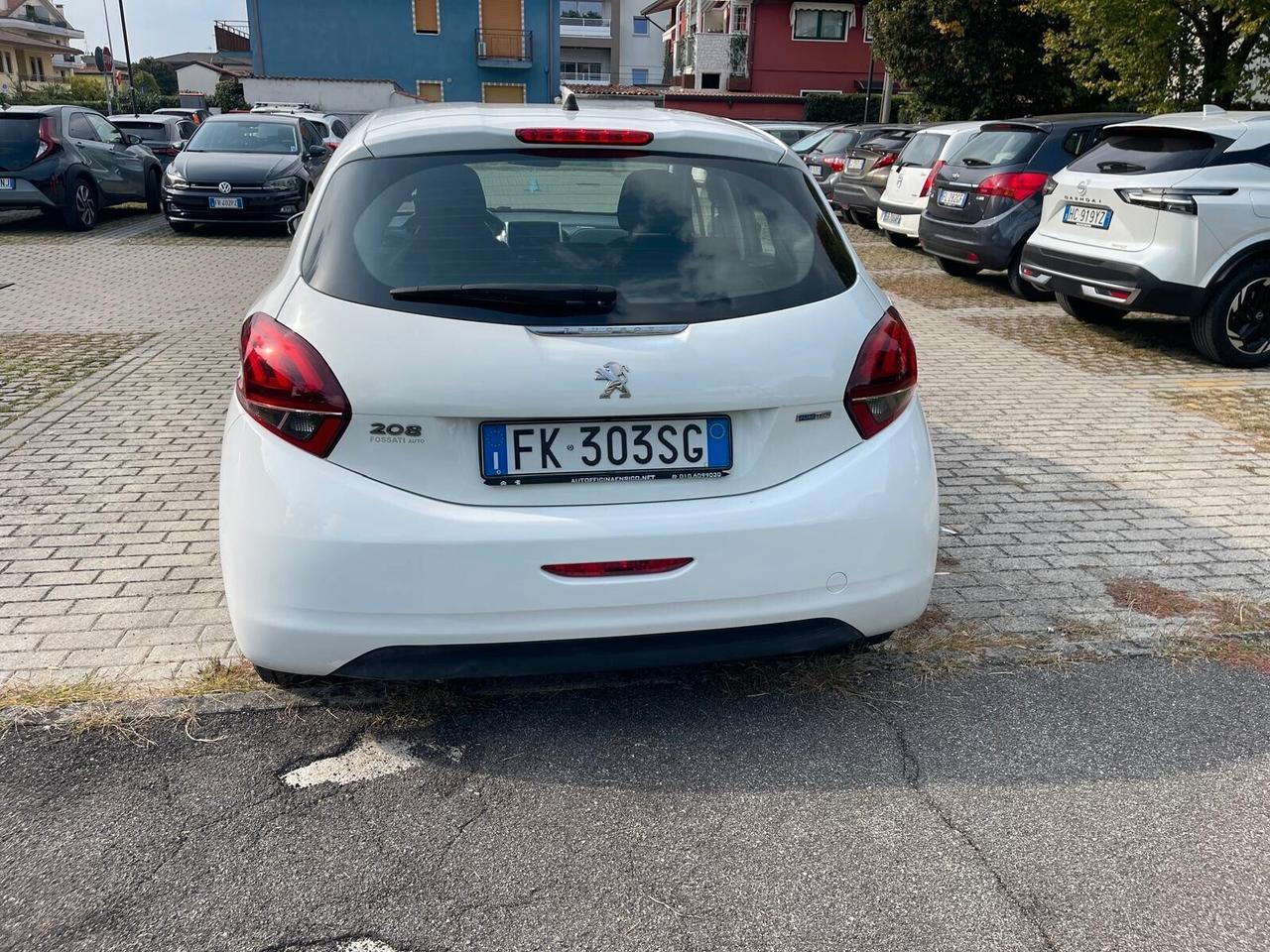 Peugeot 208 PureTech 82 5 porte Allure
