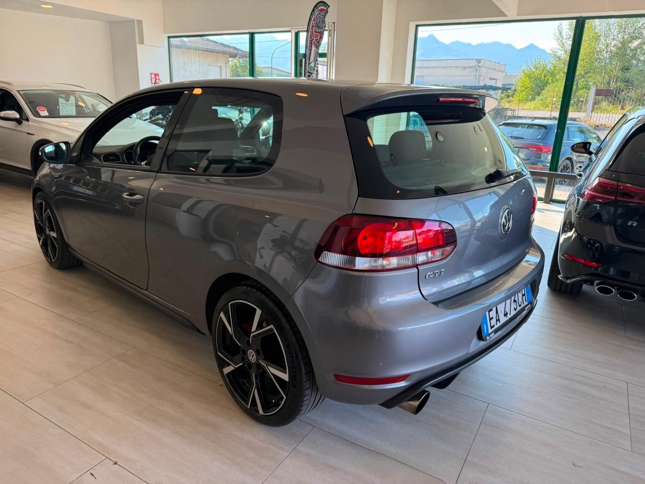 Volkswagen Golf GTI 2.0 TSI 3p.
