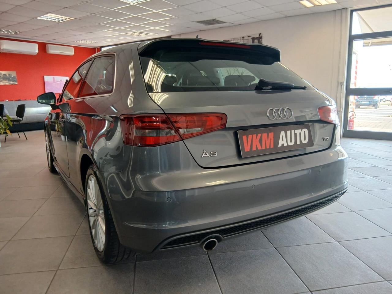 Audi A3 SLINE - 1.6 TDI 110CV UNICO PROPRIETARIO