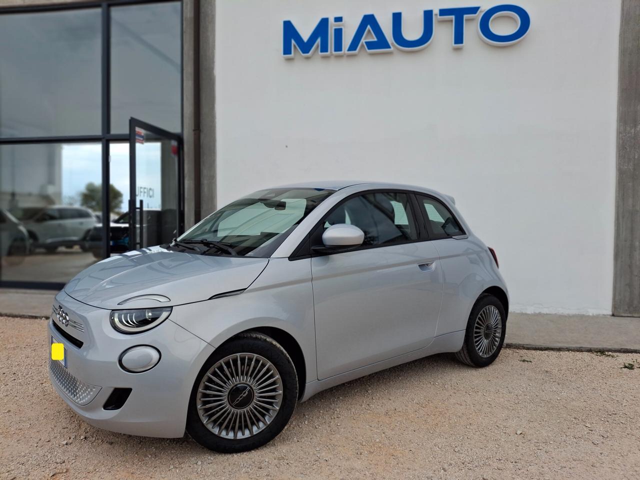 Fiat 500Hybrid, 3900€ANT. 233€MENS.