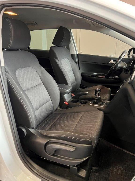 Kia Sportage 1.6 benzina Business 132cv