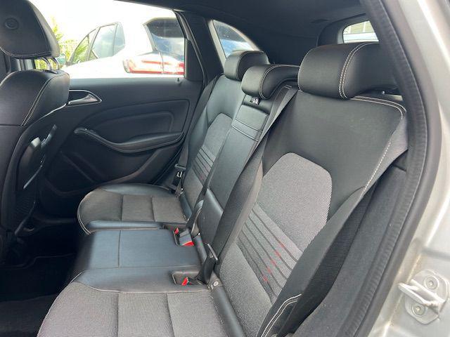 MERCEDES-BENZ B 180 Premium CAMBIO AUTOMATICO