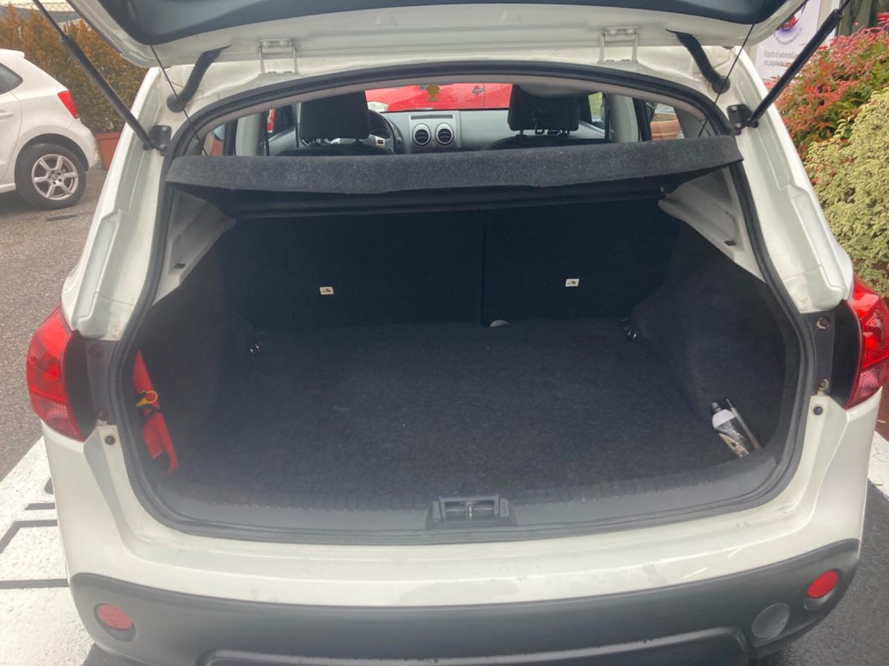 NISSAN QASHQAI 1.6 BENZINA/GPL (DA VETRINA)