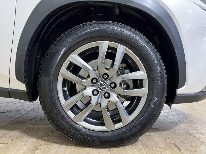 Lexus NX NX 300h 2.5 Business 2wd cvt