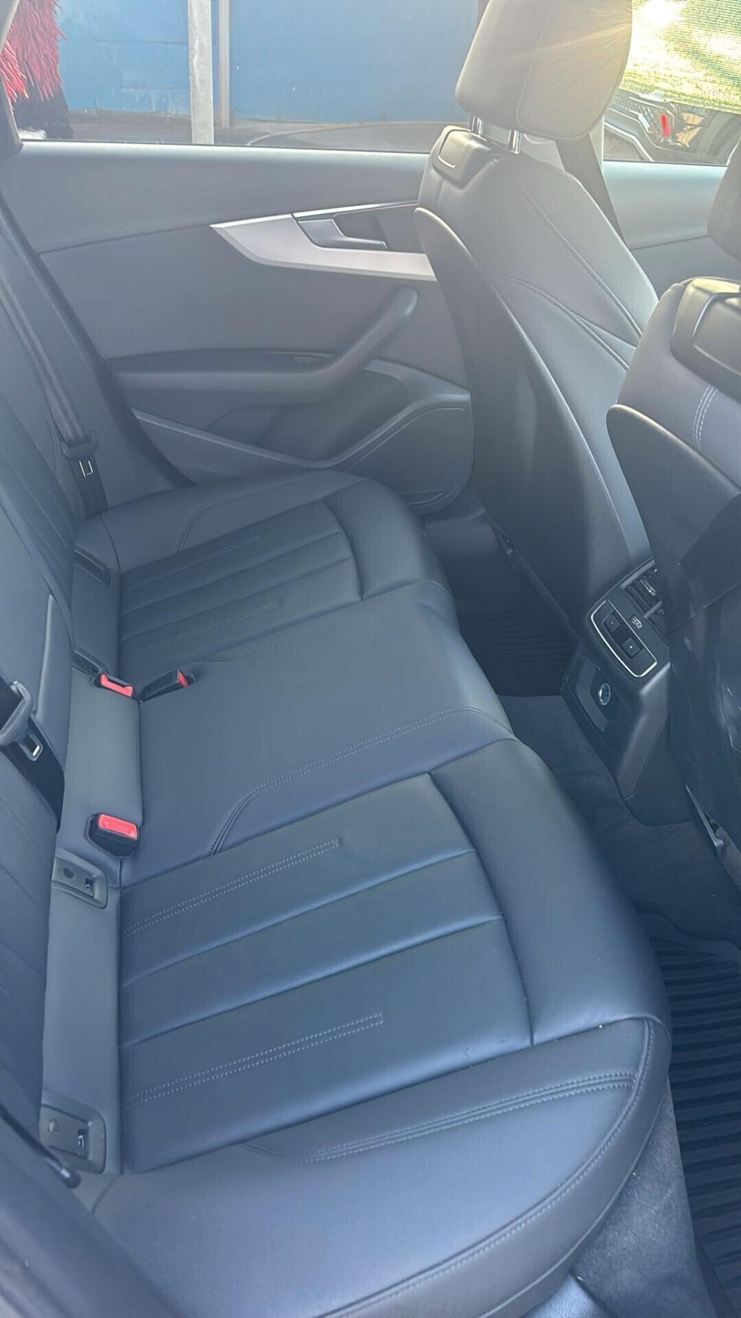 Audi A4 allroad 40 TDI 204 CV S tronic Identity Contrast