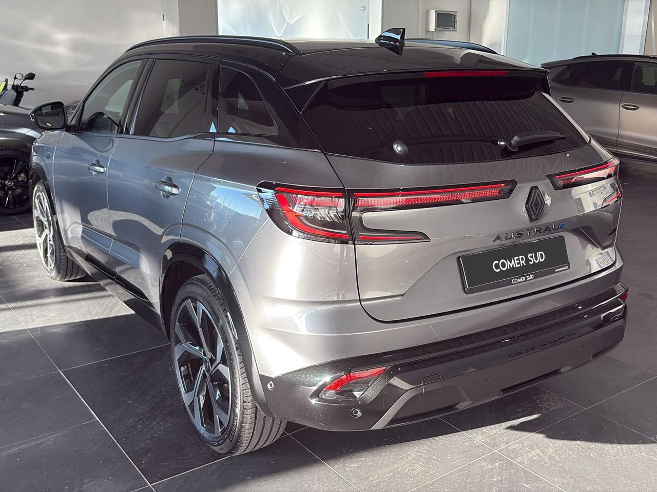 RENAULT Austral 2023 - Austral 1.2 E-Tech full hybrid Iconic Esprit