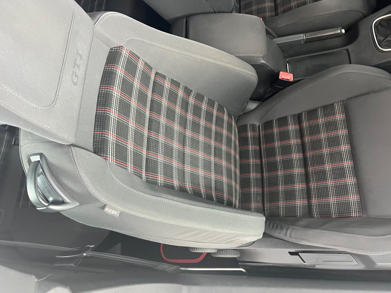 Volkswagen Golf GTI manuale 3 porte