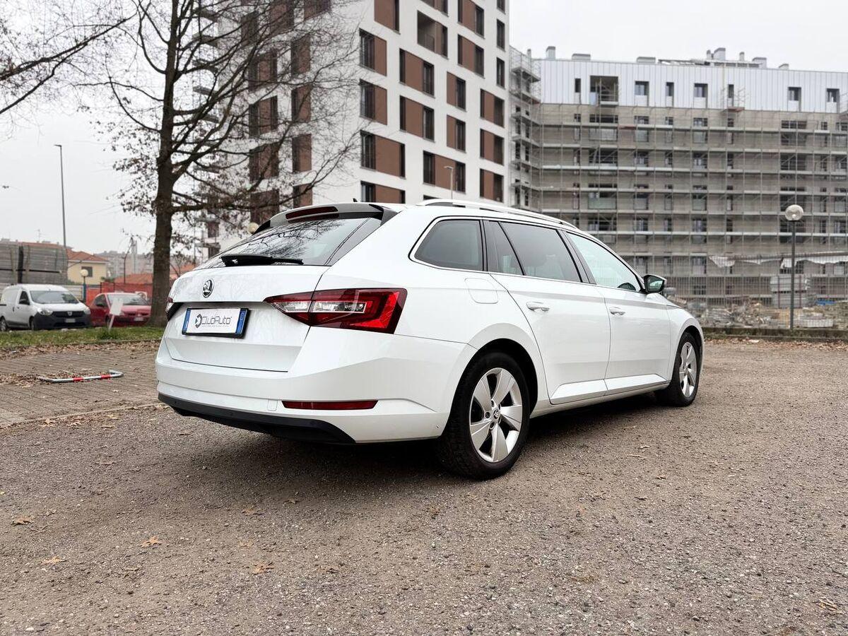 Skoda Superb Wagon Superb wagon 2.0 tdi Style 150cv dsg my18