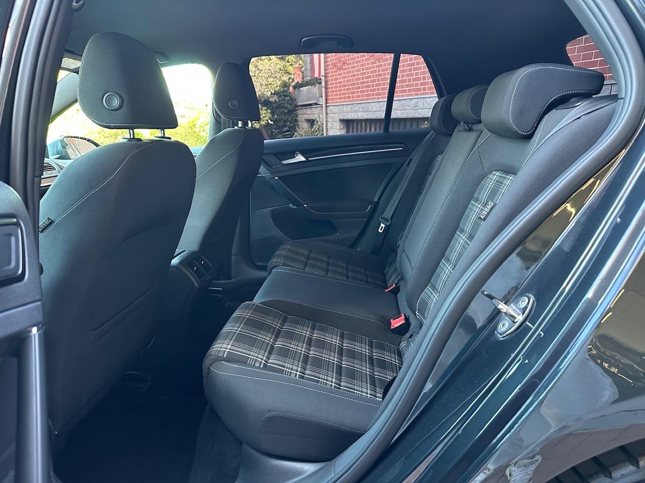 Volkswagen Golf GTD 2.0 TDI DSG 185cv