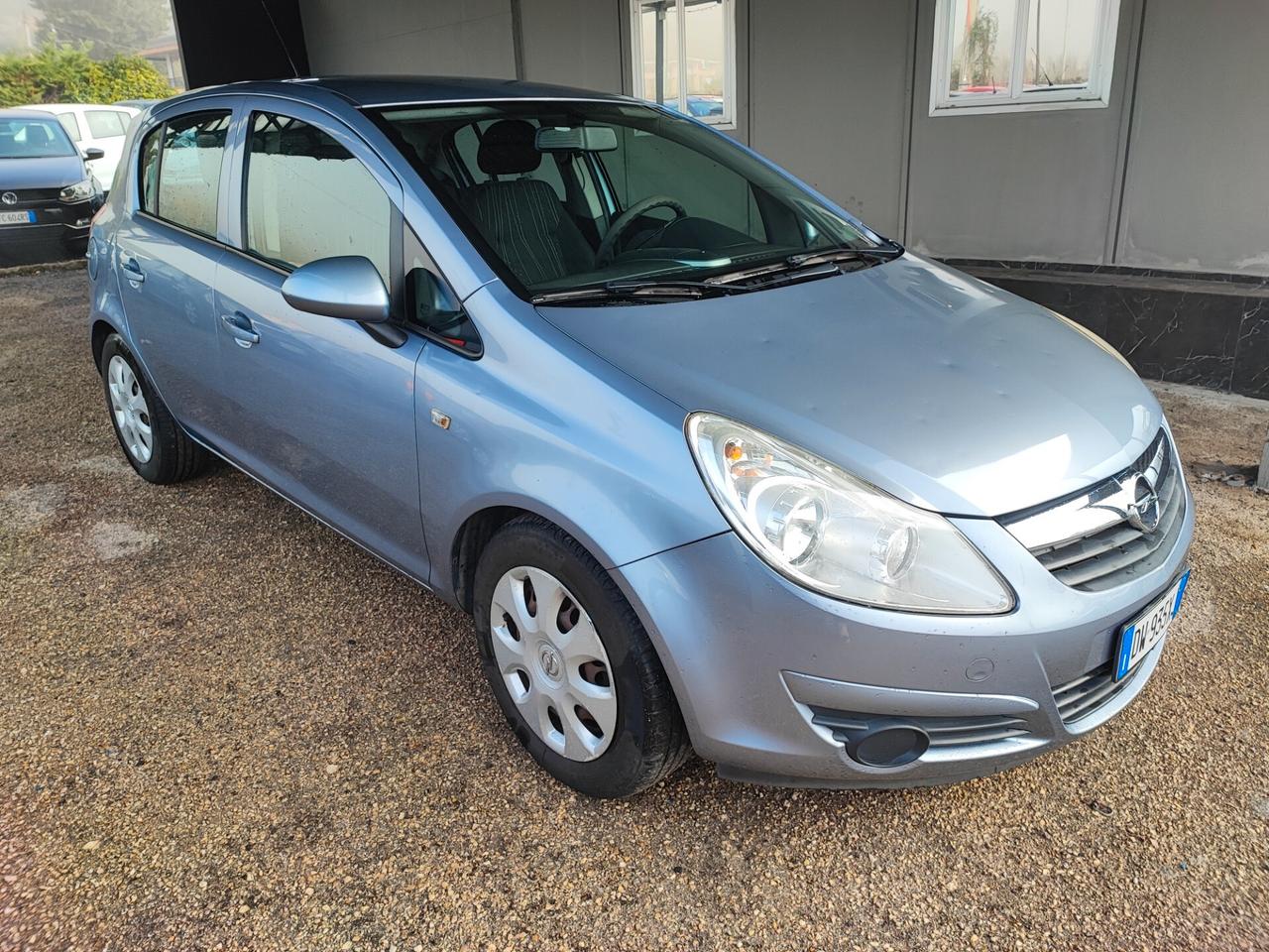 Opel Corsa 1.2 5 porte Cosmo