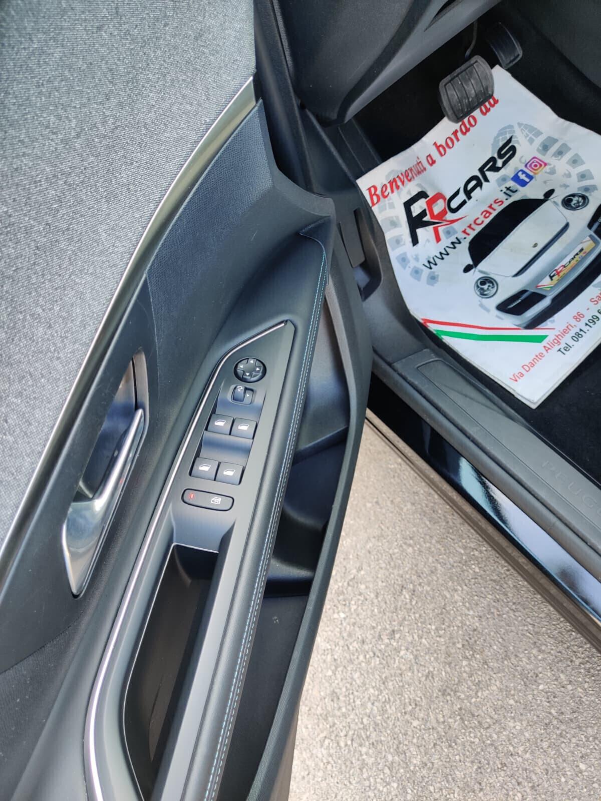 Peugeot 5008 BlueHDi 130 S&S EAT8 Active Pack