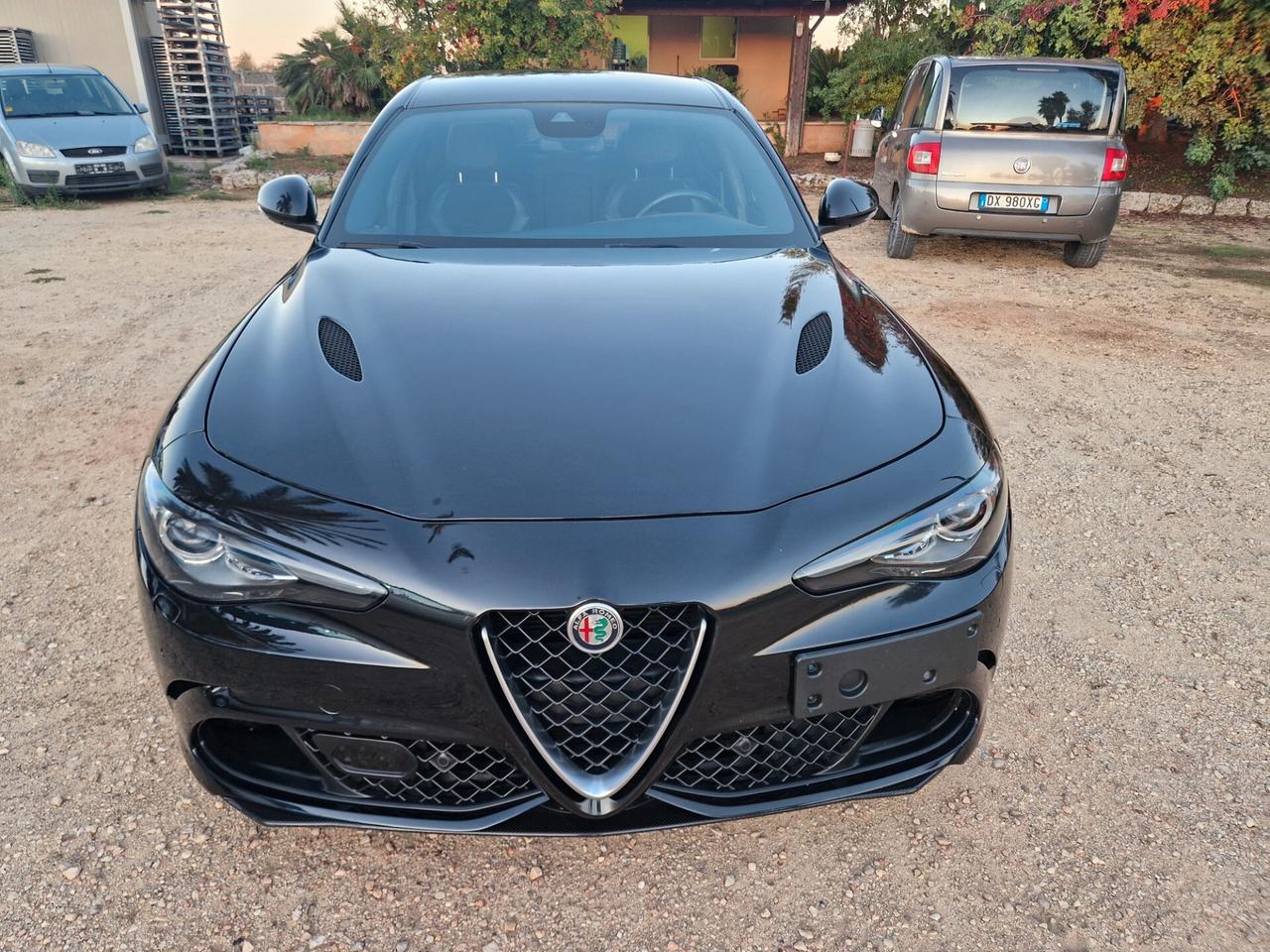 Alfa Romeo Giulia 2.9 T V6 AT8 Quadrifoglio