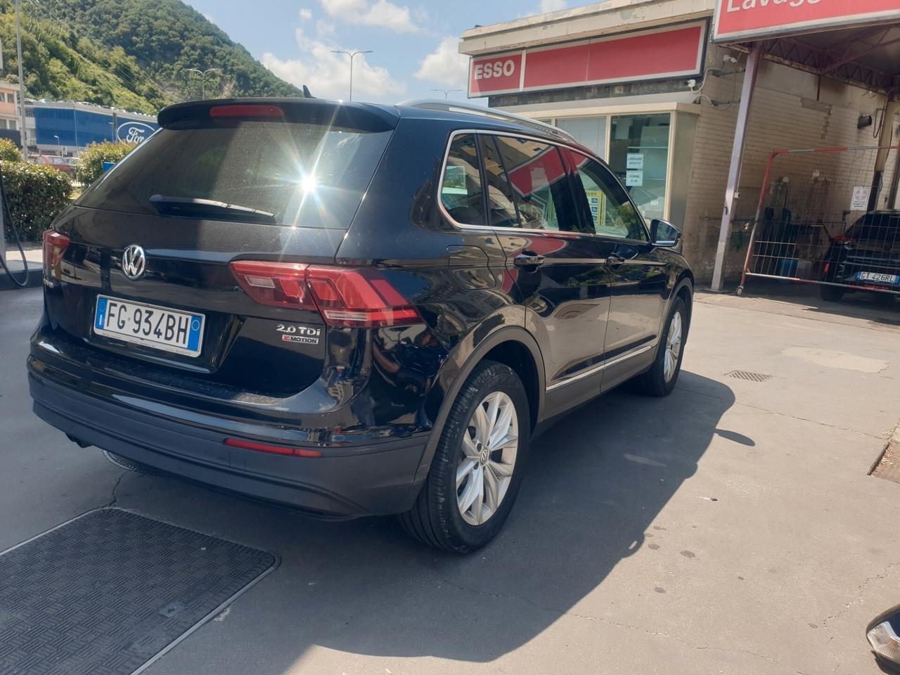 Volkswagen Tiguan 2.0 TDI SCR DSG 4MOTION Business BMT