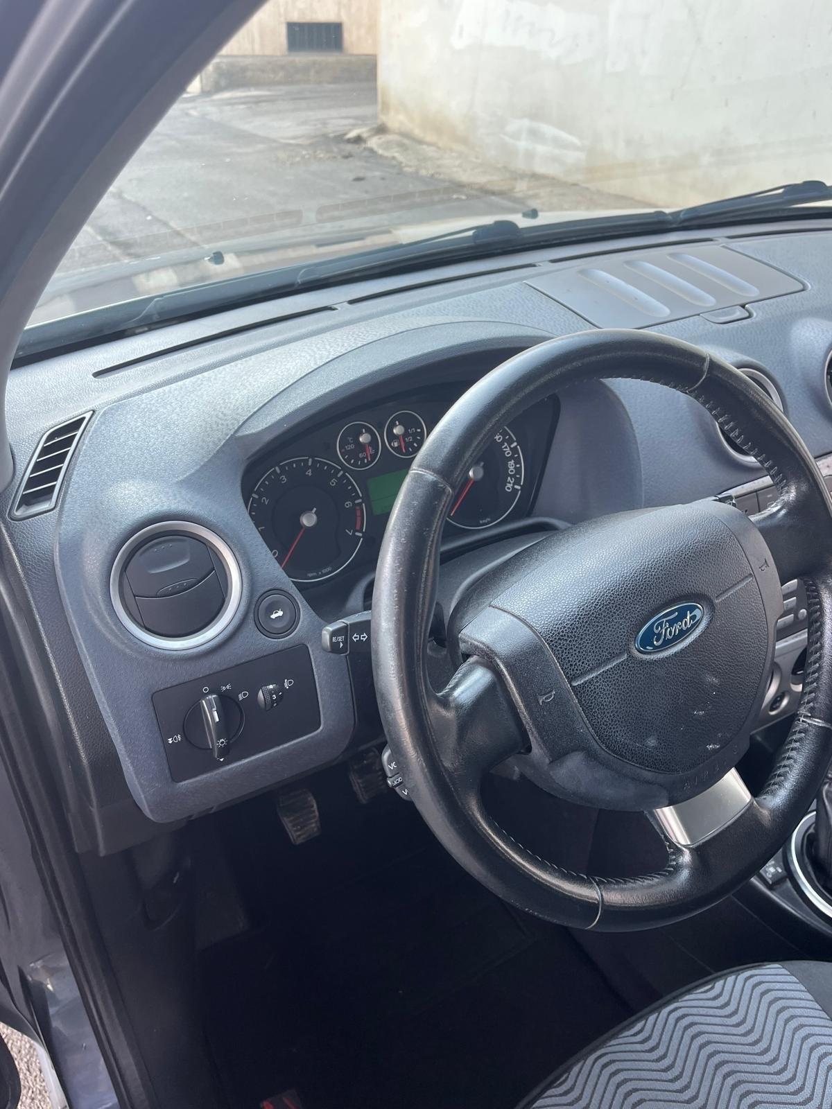 Ford Fusion 1,4 benzina/Metano da vetrina