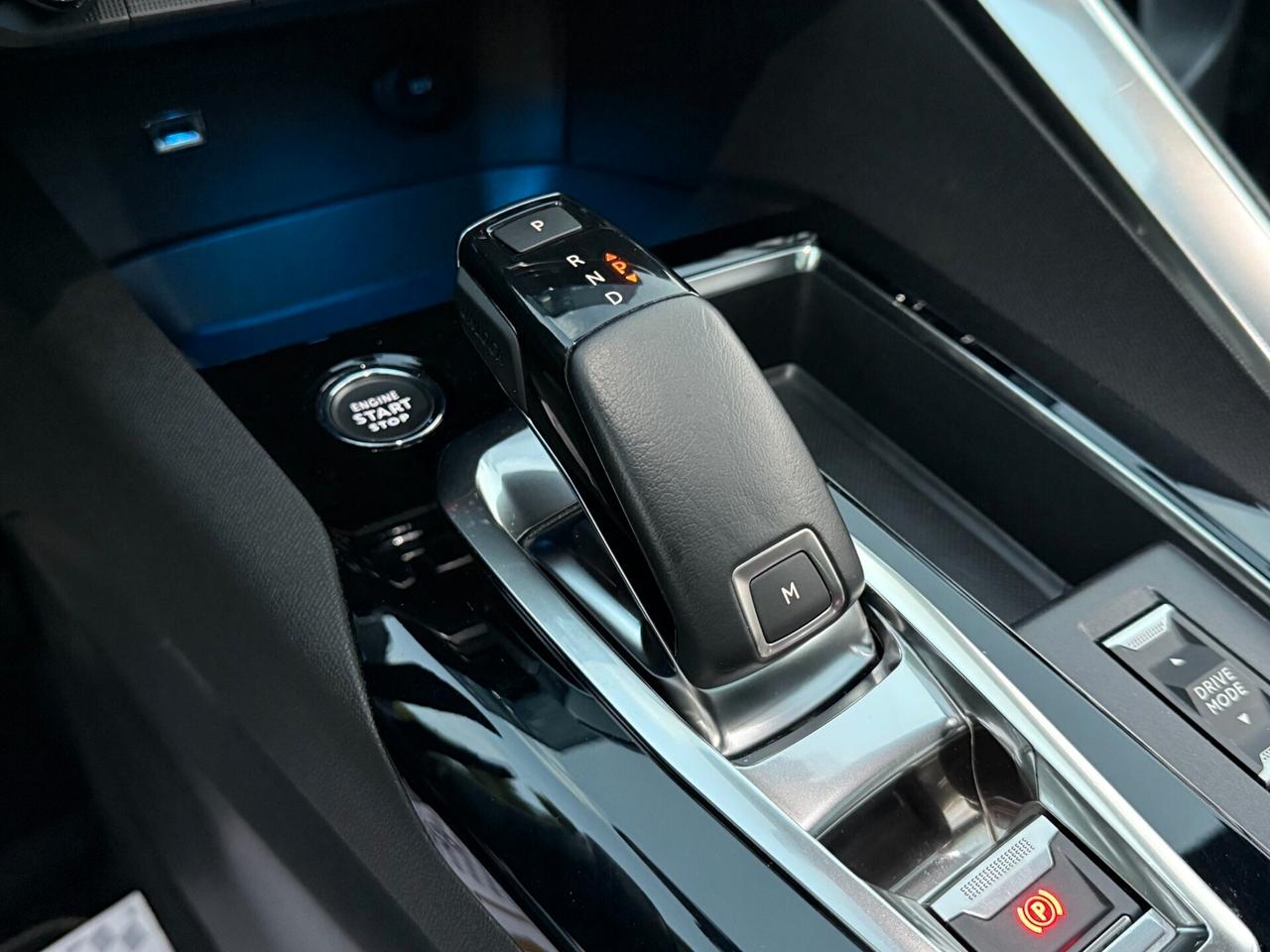 Peugeot 5008 BlueHDi EAT8 7POSTI GT TETTO LED 2023