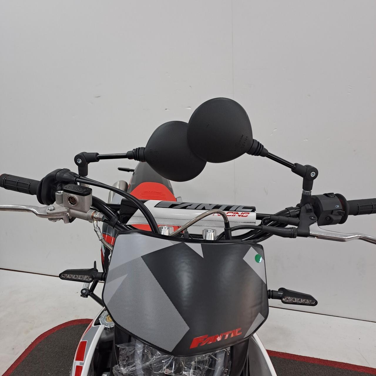 FANTIC MOTARD XMF 125 4t PRONTA CONSEGNA