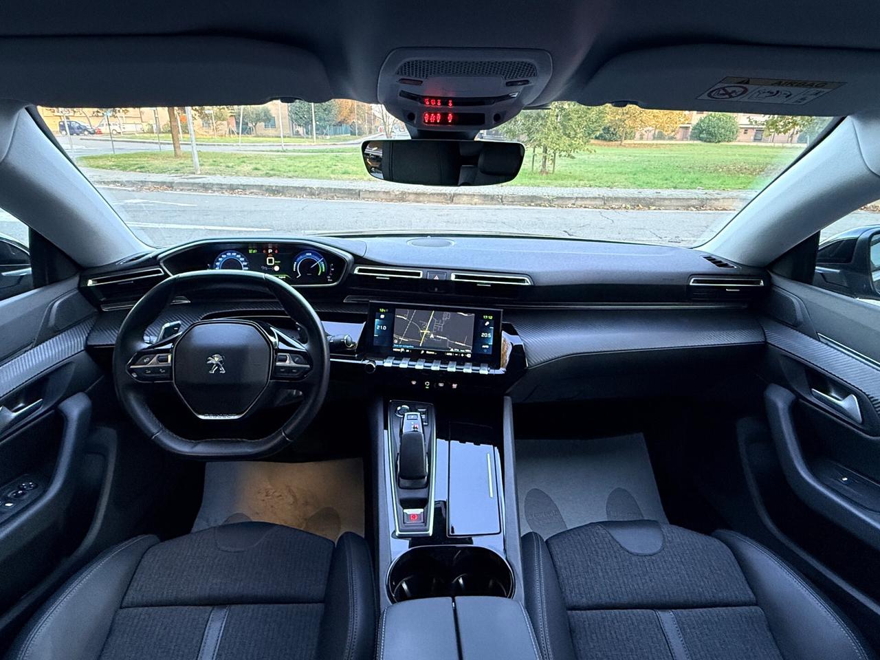 Peugeot 508 Plug-in Hybrid 225 e-EAT8 Allure Pack