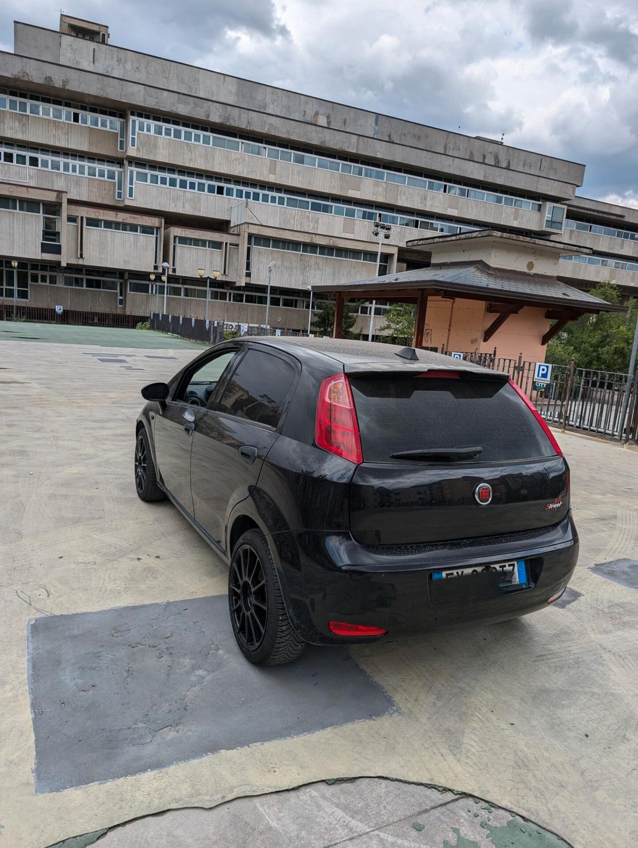 Fiat Punto 1.3 MJT II 75 CV 5 porte Street