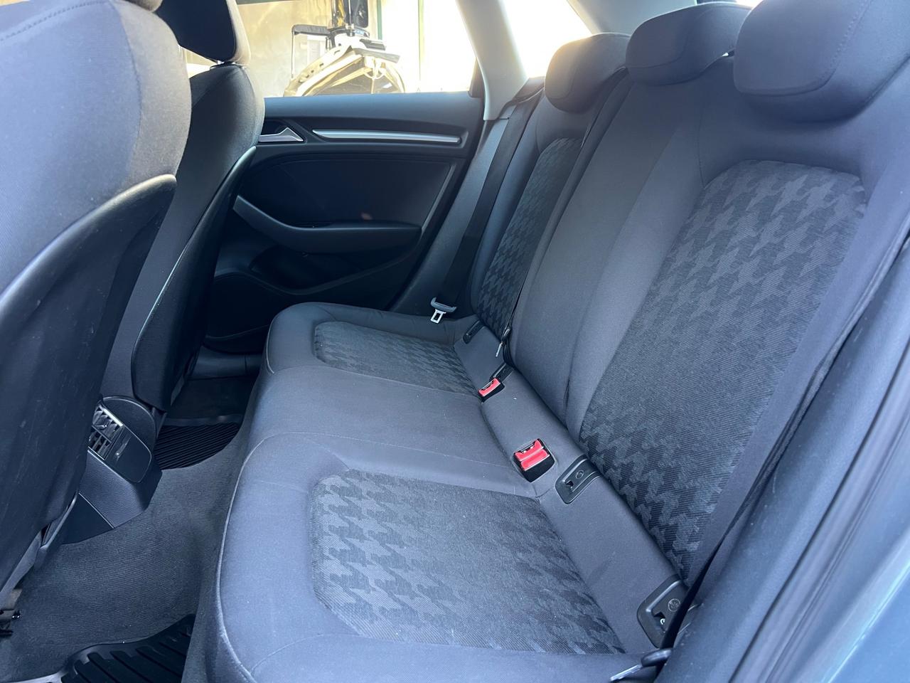 Audi A3 SPB 1.6 TDI Ambiente