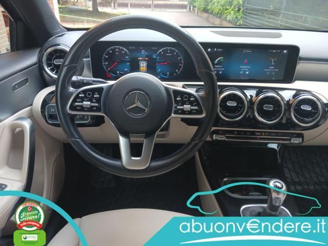 MERCEDES-BENZ A 200 Executive