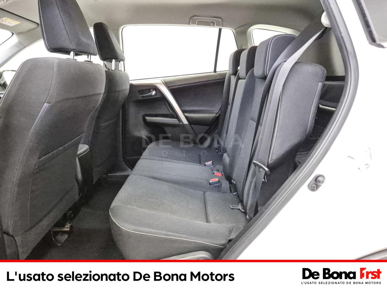 Toyota Rav4 2.0 d-4d active 2wd mt