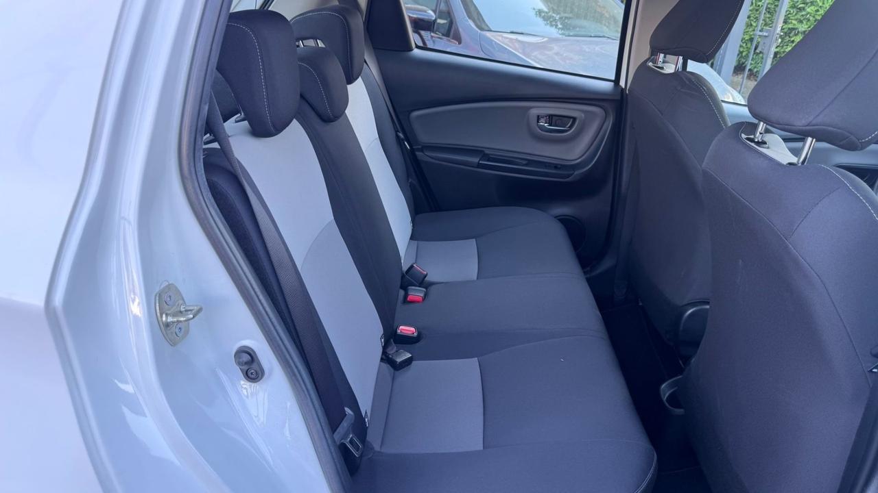 Toyota Yaris 1.5 Hybrid 5 porte Business