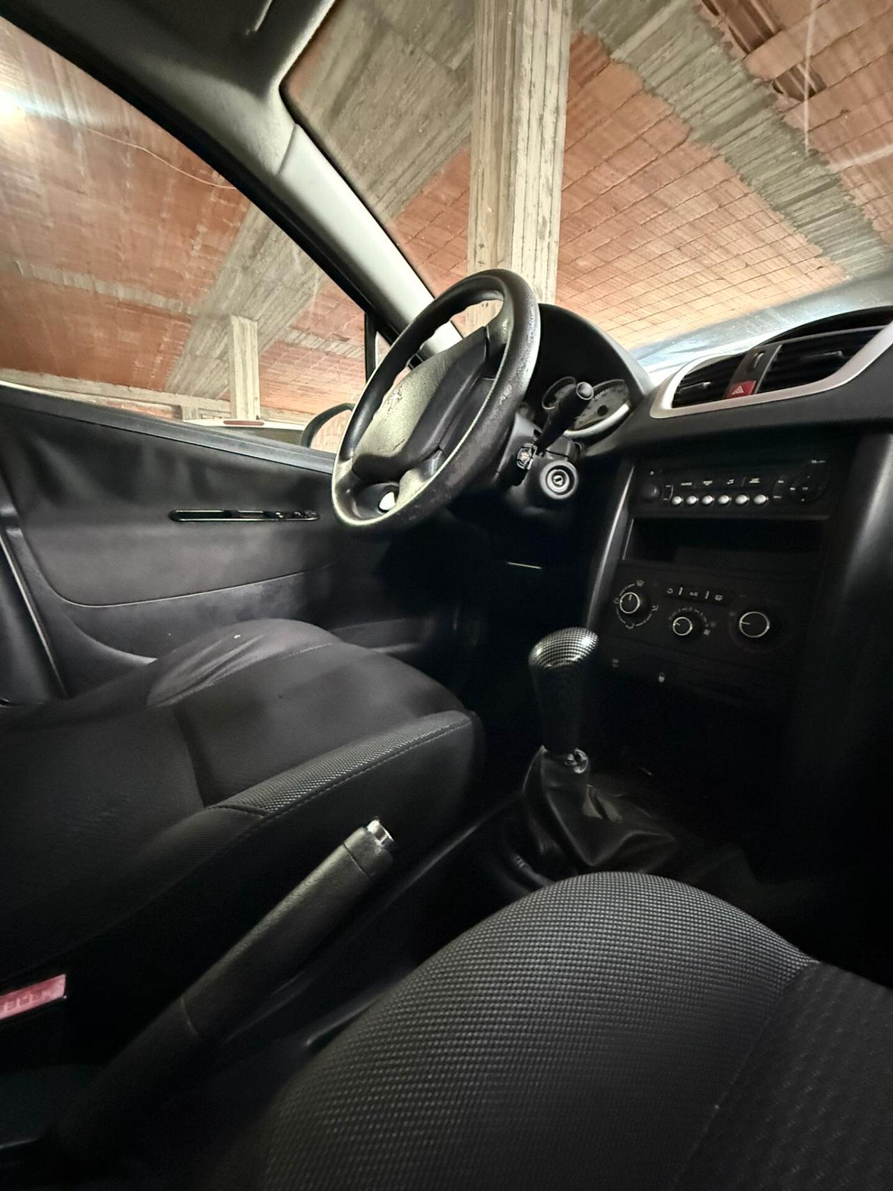 Peugeot 207 1.4 HDi 70CV 5p. Energie