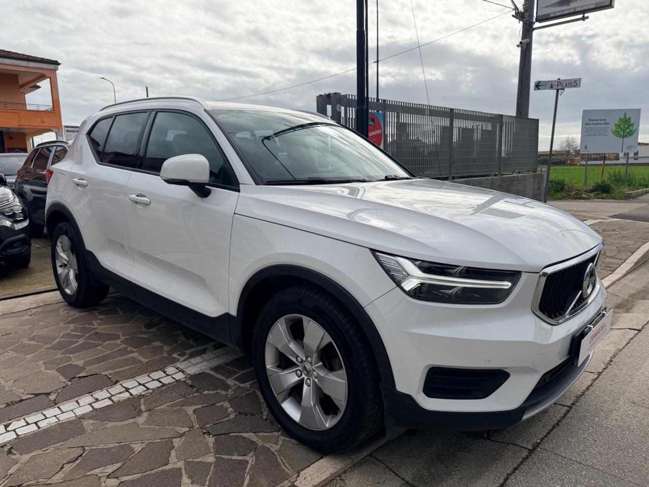 Volvo XC 60 XC60 D4 AWD Geartronic R-design