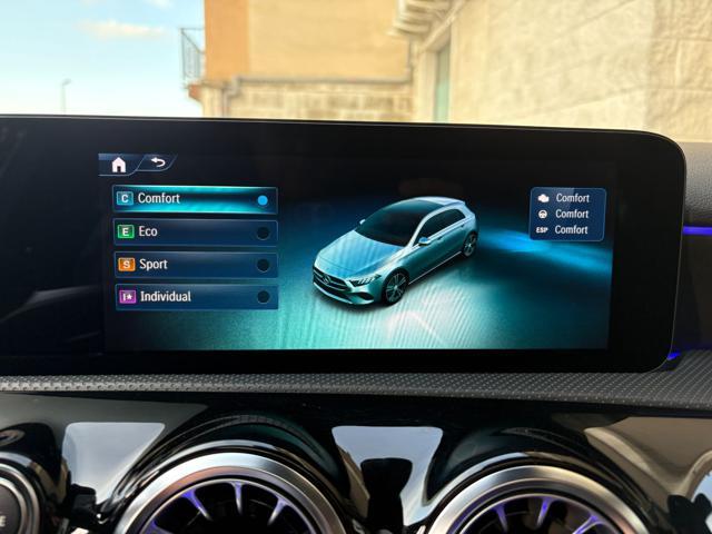 MERCEDES-BENZ A 180 d Automatic AMG Line Premium Plus TETTO PACK NIGHT