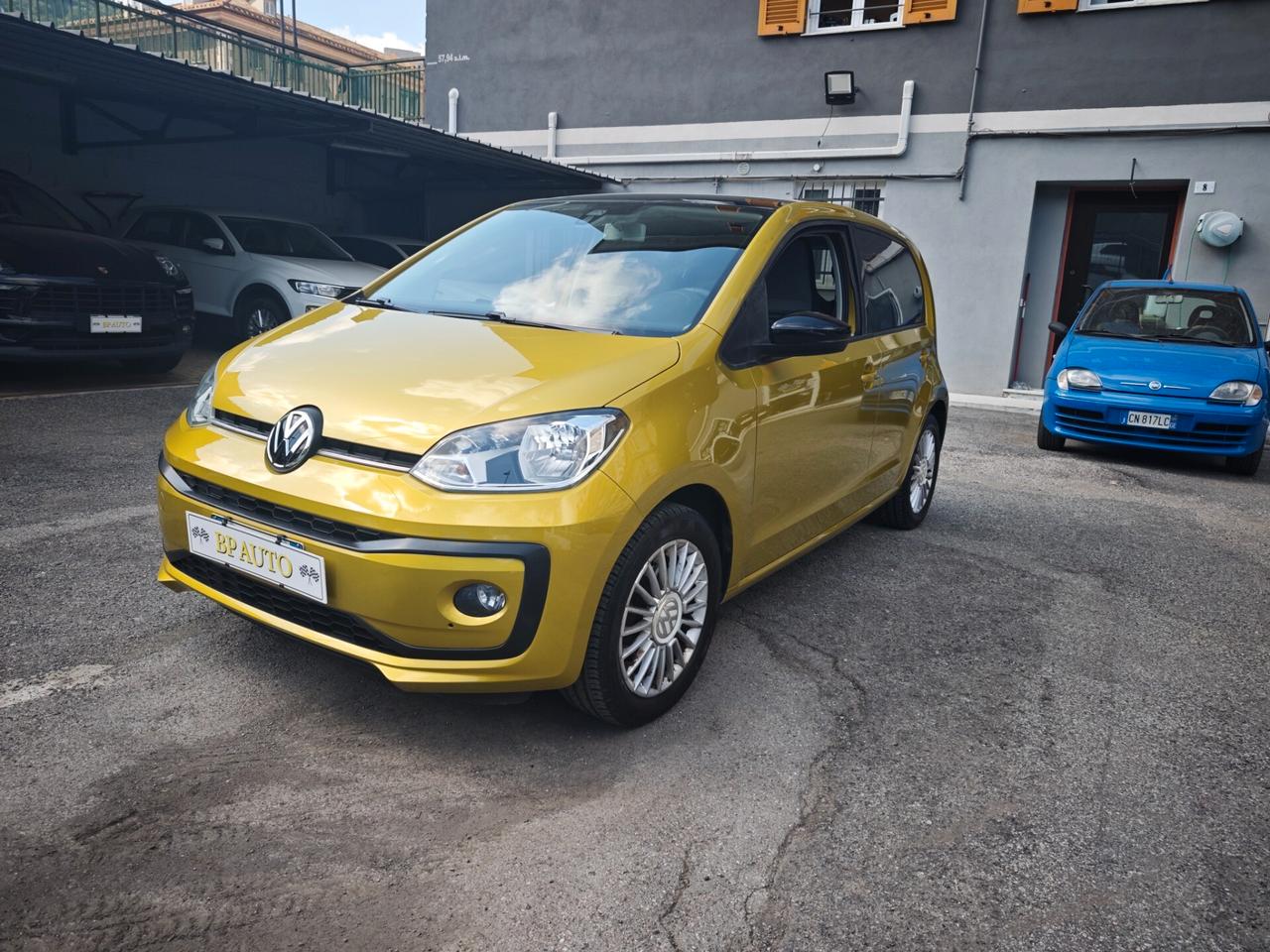 Volkswagen up! HIGH
