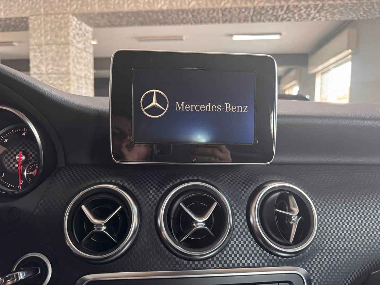Mercedes-benz A 180 A 180 d Sport