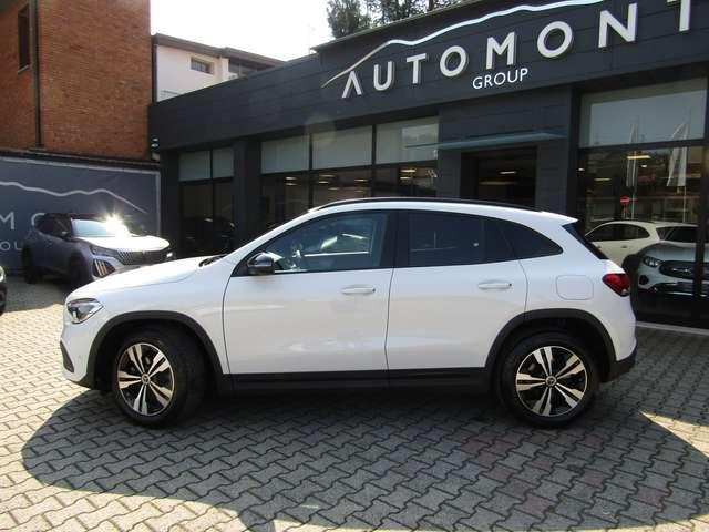 Mercedes-Benz GLA 200 BENZINA SPORT 163CV CAMBIO AUTO,CERCHI 18,FARI LED