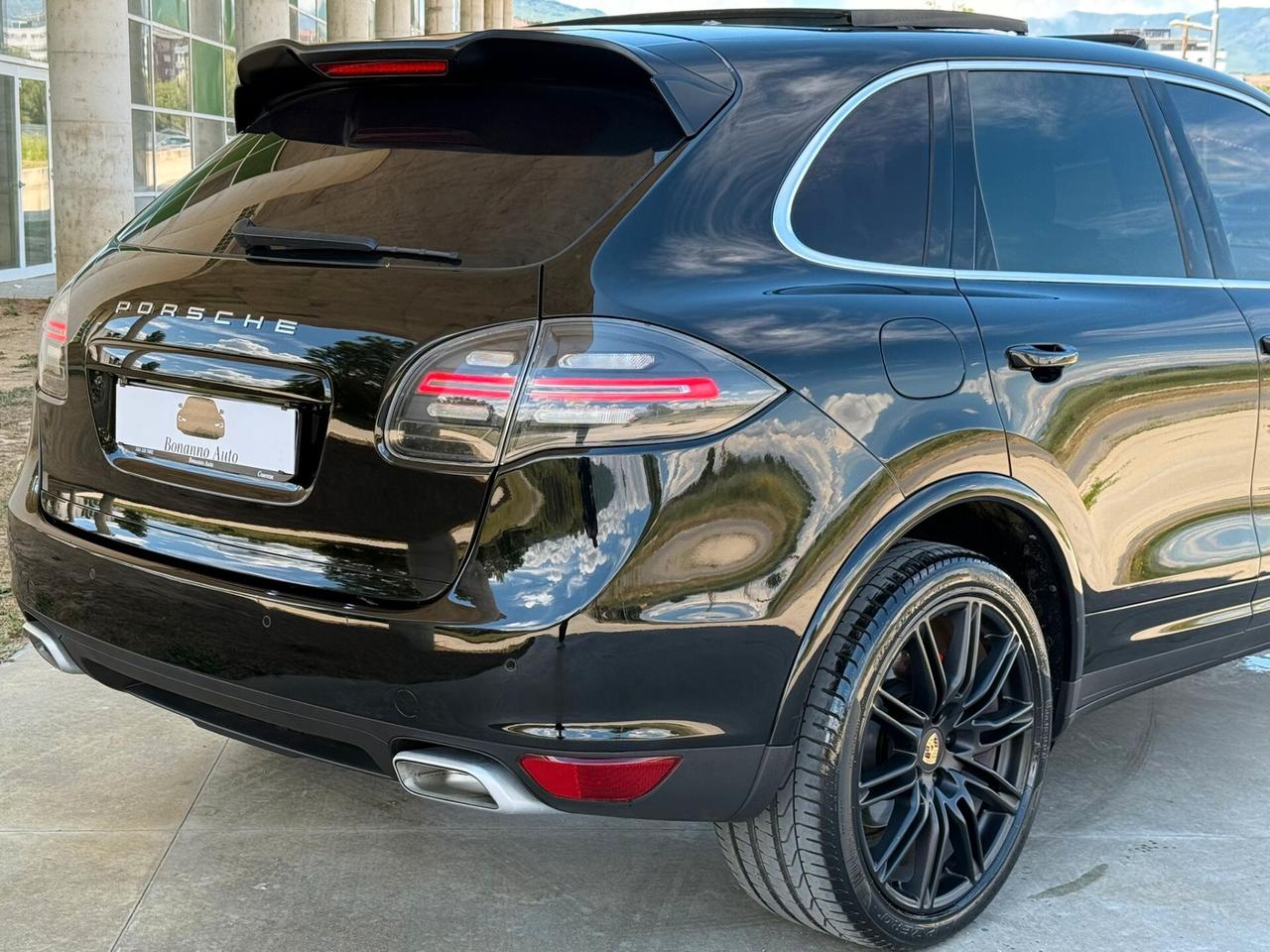 Porsche Cayenne 3.0 Diesel Total Black