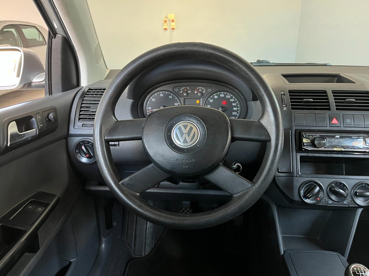 Volkswagen Polo 1.2cc TRENDLINE 64cv (OK NEOPATENTATI)