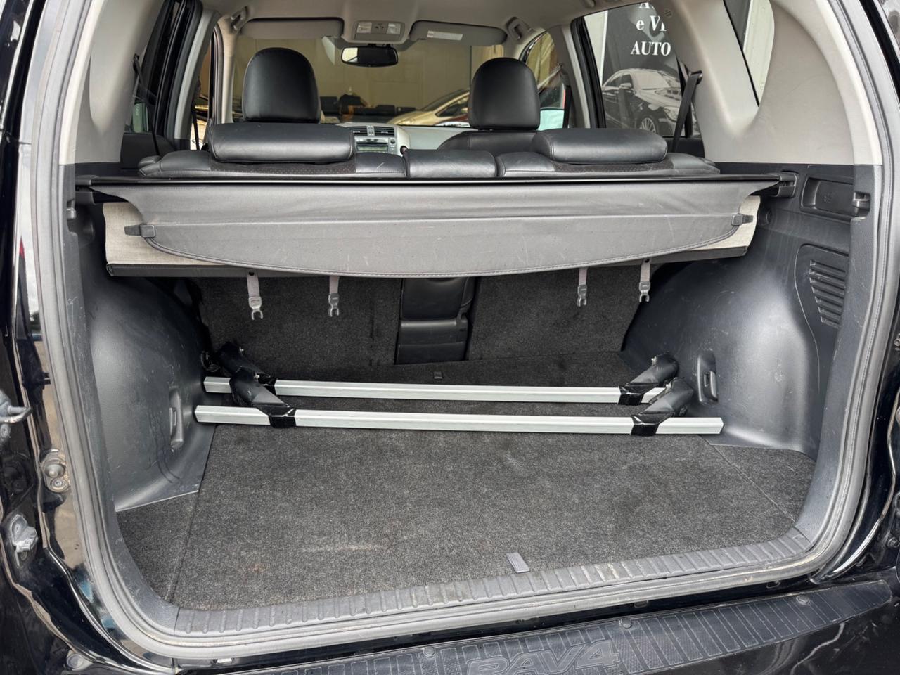 Toyota RAV 4 Crossover 2.2 D-4D 150 CV Lounge