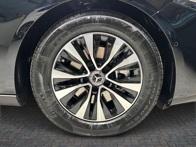 MERCEDES-BENZ A 180 d Automatic Advanced