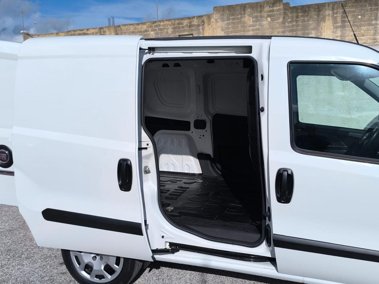 Fiat Doblo 1.6MJT 120CV SS PC-TN Cargo Lounge 2020