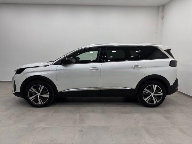 PEUGEOT 5008 Hybrid 136 e-DCS 6 Allure Pack City2 Drive Assist