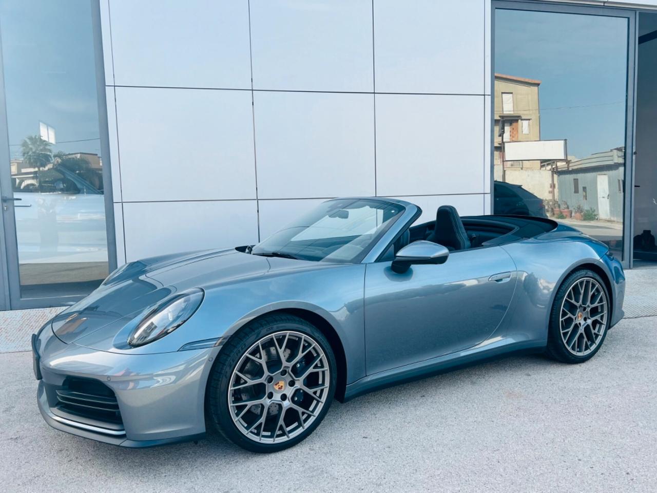 Porsche 992 Carrera Cabrio possibilità noleggio no scoring